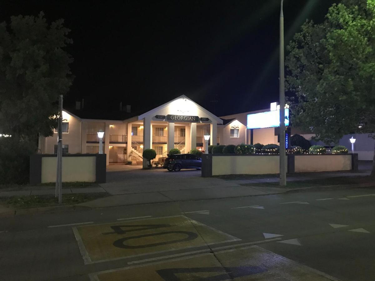 Albury Georgian Motel & Suites Exterior photo