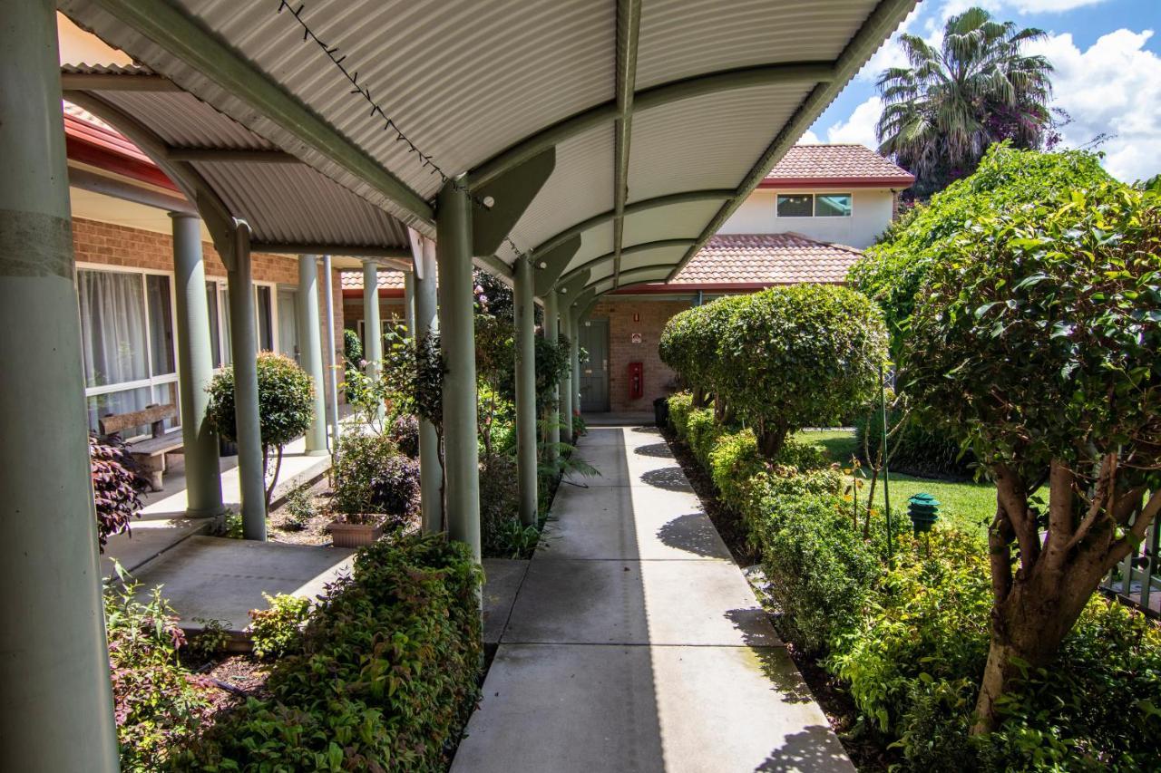 Albury Georgian Motel & Suites Exterior photo