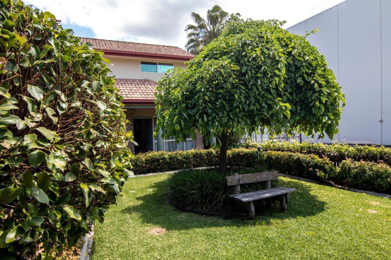 Albury Georgian Motel & Suites Exterior photo